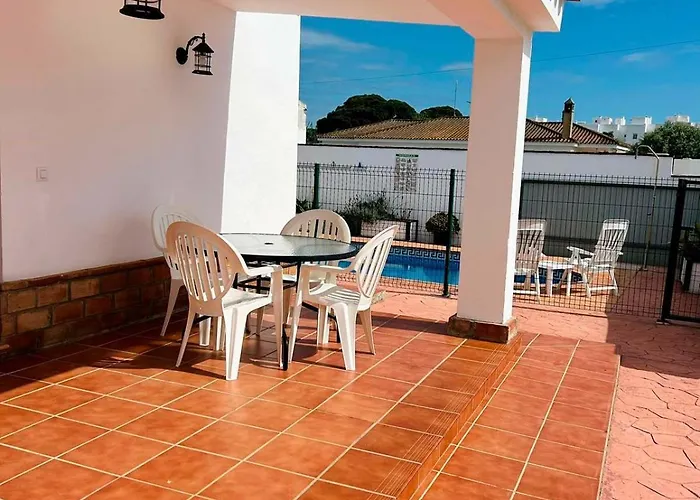 Domek alpejski Casa Con Piscina Privada Muy Cerca Del Pueblo