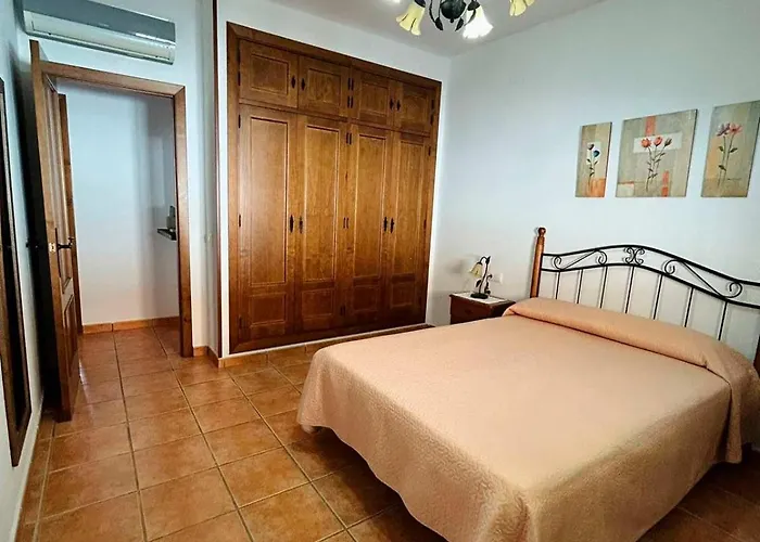 Casa Con Piscina Privada Muy Cerca Del Pueblo Domek alpejski