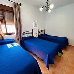 Casa Con Piscina Privada Muy Cerca Del Pueblo *