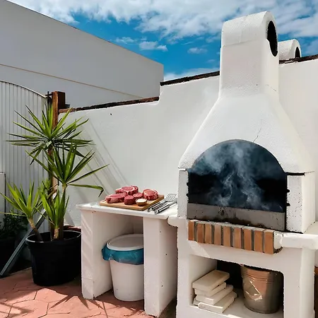 Casa Con Piscina Privada Muy Cerca Del Pueblo *