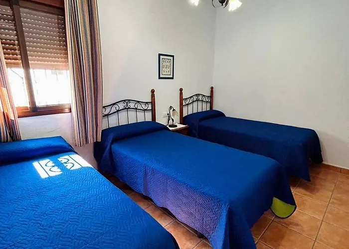 Casa Con Piscina Privada Muy Cerca Del Pueblo *