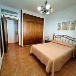 Casa Con Piscina Privada Muy Cerca Del Pueblo Chalet