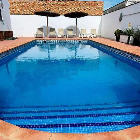 Casa Con Piscina Privada Muy Cerca Del Pueblo 木屋 *